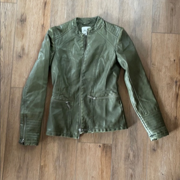 Faux leather jacket- kismet - Picture 2 of 10